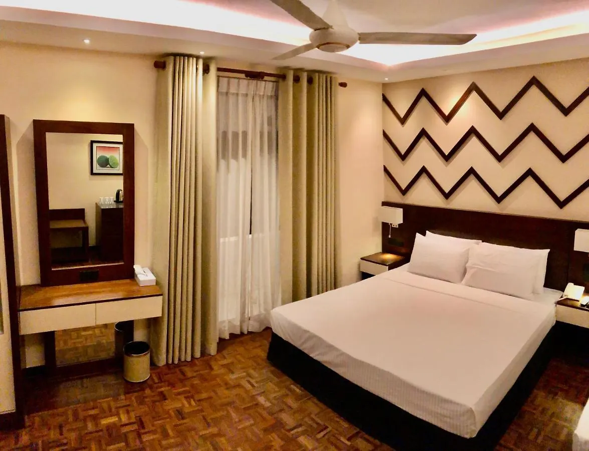 ** Hotel Tropic Inn - Mount Lavinia Watumulla Sri Lanka