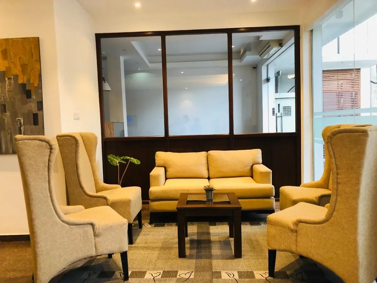 Tropic Inn - Mount Lavinia Watumulla Hotel