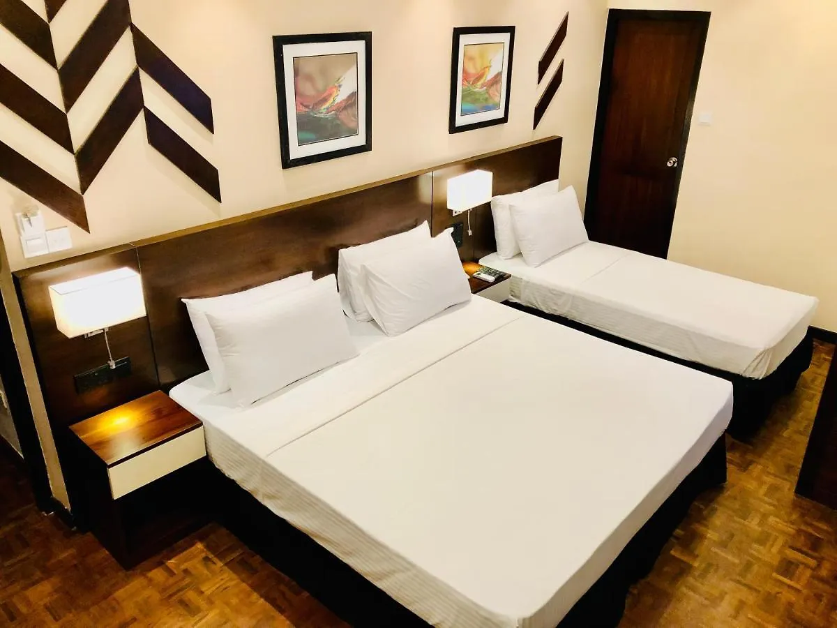 Hotel Tropic Inn - Mount Lavinia Watumulla