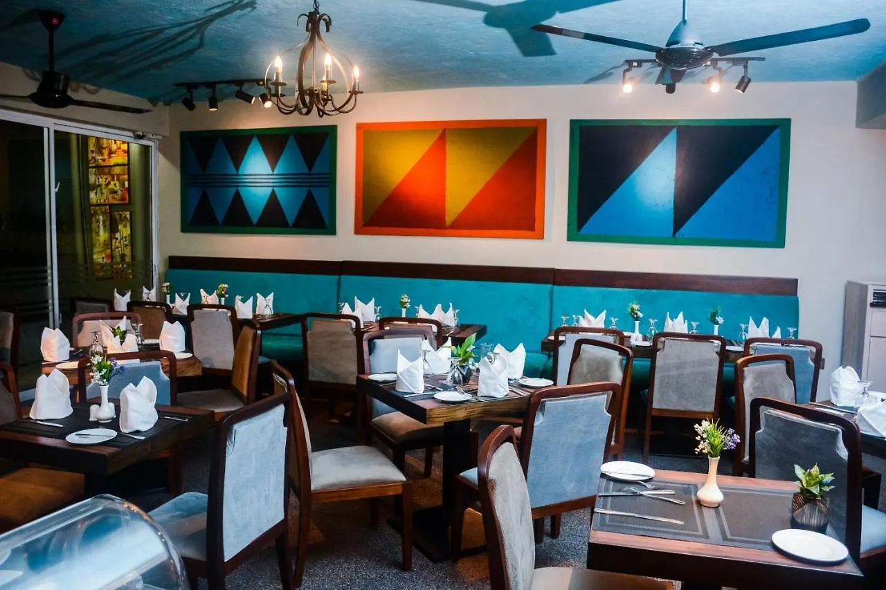 Tropic Inn - Mount Lavinia Watumulla Sri Lanka