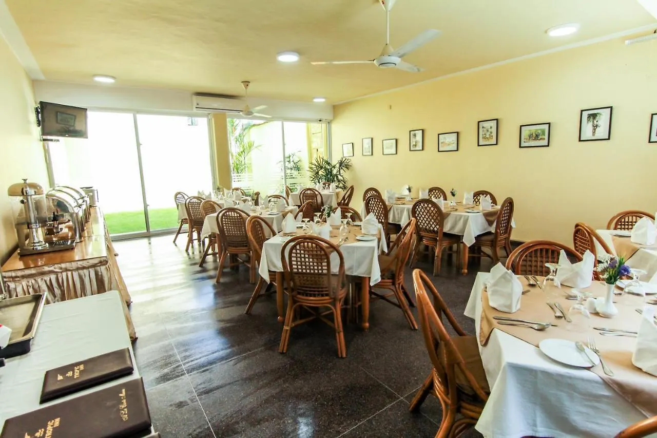 Tropic Inn - Mount Lavinia Watumulla 2*,  Sri Lanka